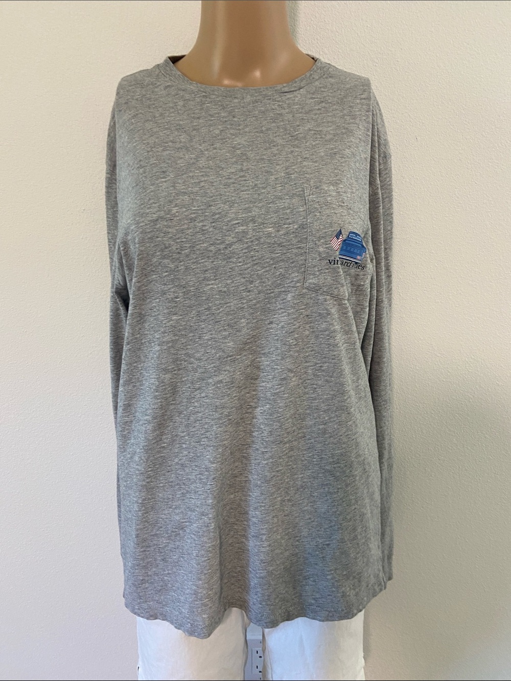 Vineyard Vines Grey Long-Sleeve Pocket Tee with Small Embroidered Crest